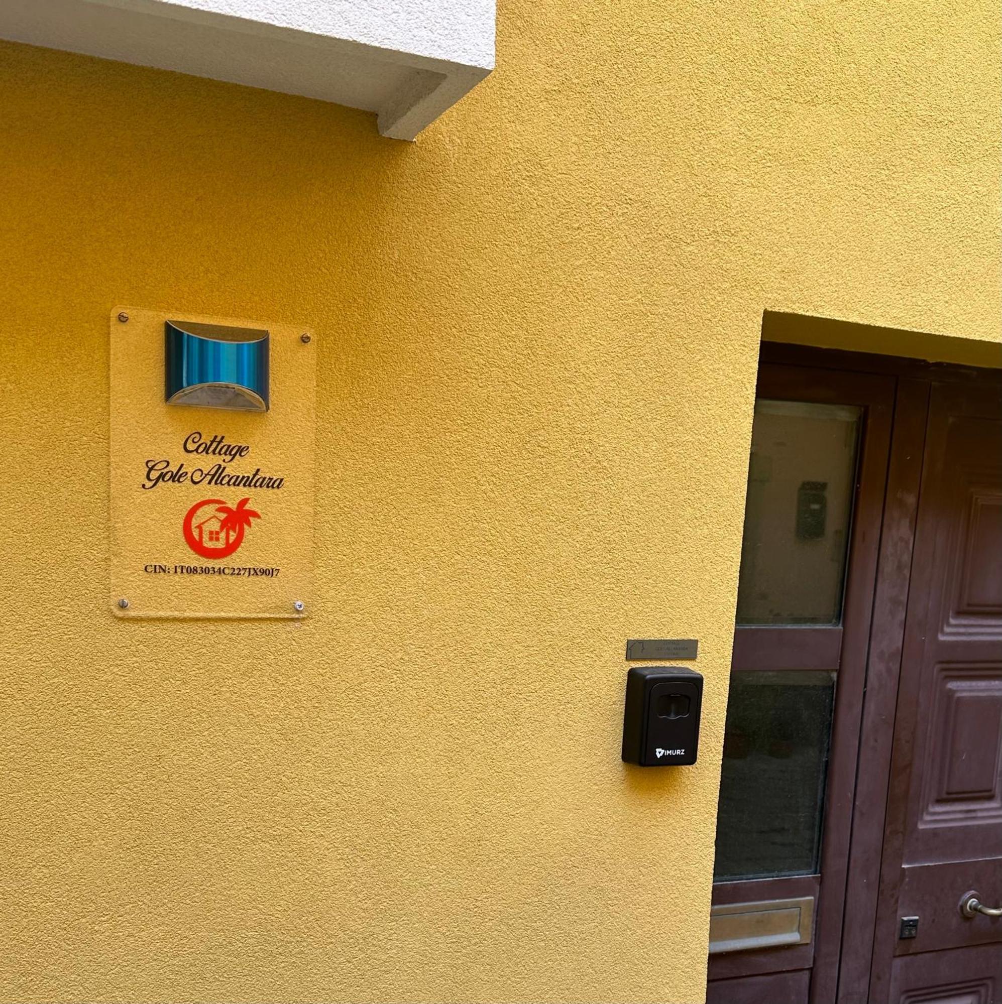 Cottage Gole Alcantara Pafumi Graniti Zewnętrze zdjęcie